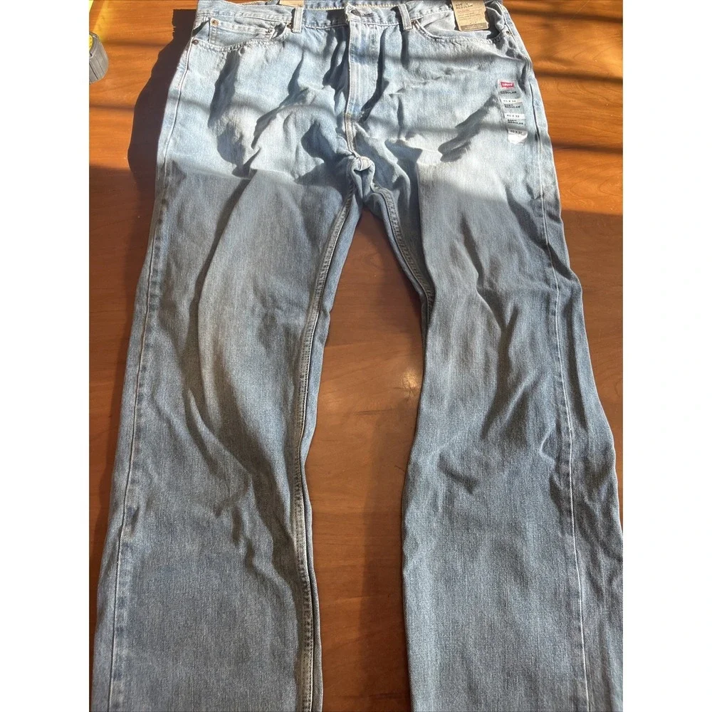 Levi 505 Regular Straight Leg Light Wash Blue Jeans Size 40x32